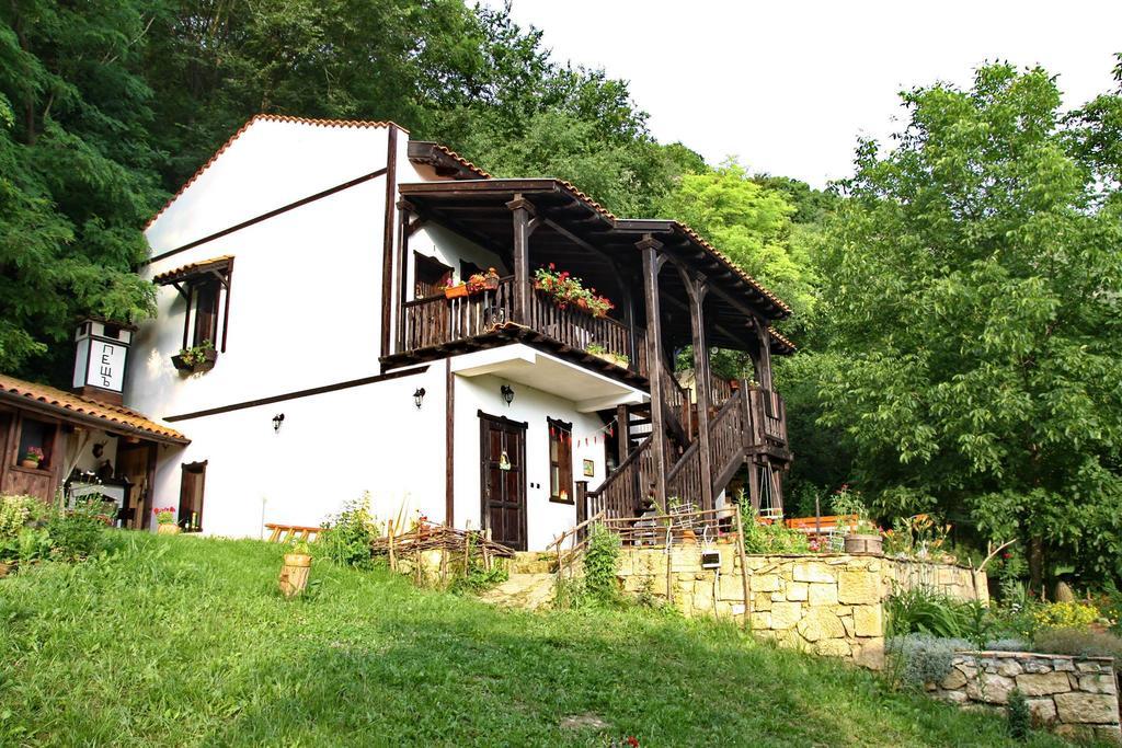 Milkovata Guest House Koşov Exterior foto